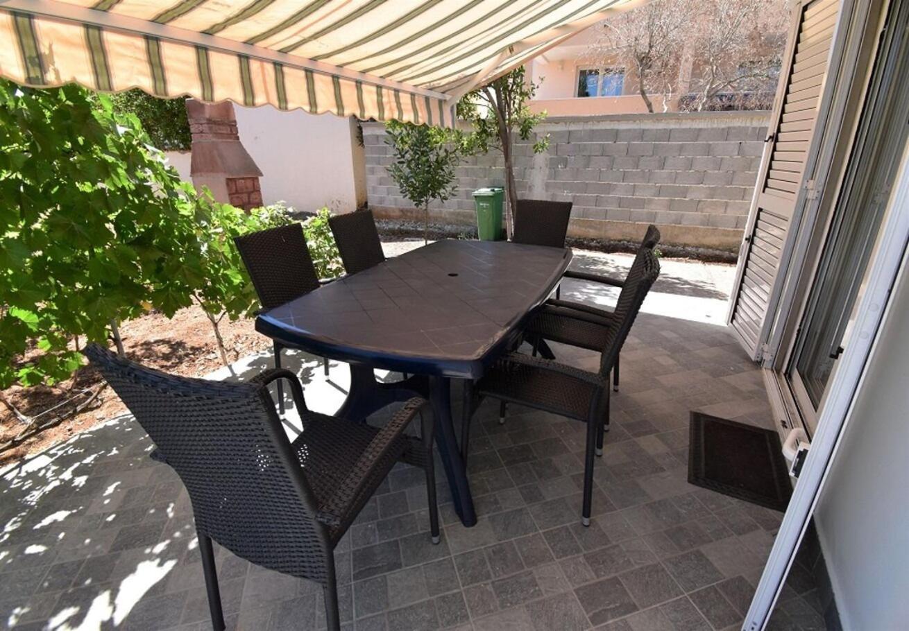 Holiday Home Branka - 80 M From Beach Vir Exterior photo
